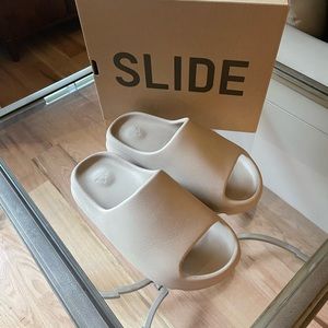 Yeezy Slides